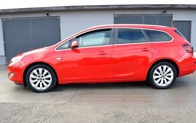 Opel Astra cena 26800 przebieg: 178241, rok produkcji 2011 z Dąbrowa Górnicza małe 254